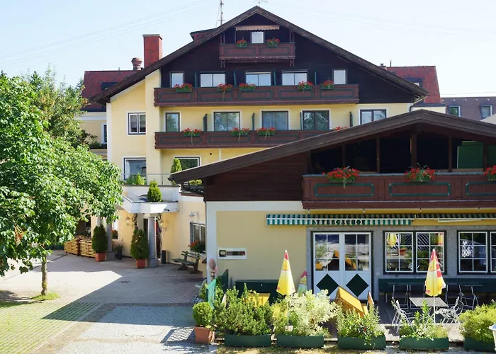 Attergauhof 3* Sankt Georgen im Attergau