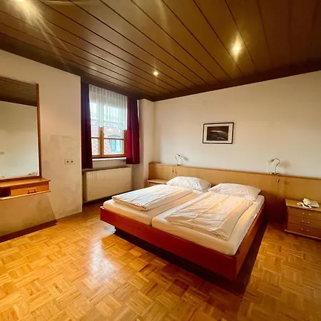 Attergauhof 3*