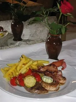 Attergauhof Szálloda Sankt Georgen im Attergau